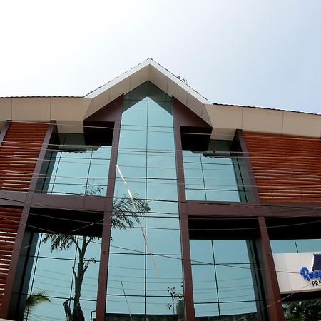 Hotel Roopmahal à Thiruvananthapuram Extérieur photo