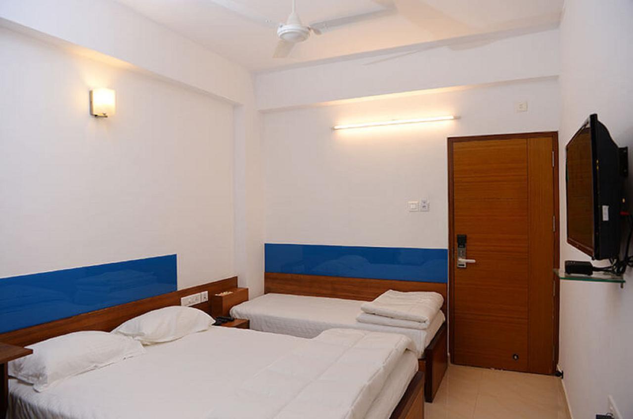 Hotel Roopmahal à Thiruvananthapuram Extérieur photo