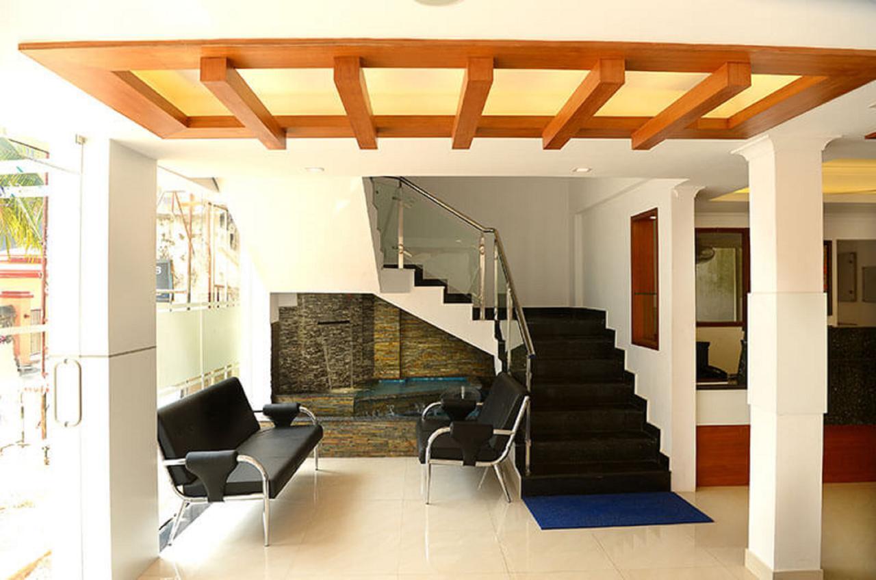 Hotel Roopmahal à Thiruvananthapuram Extérieur photo